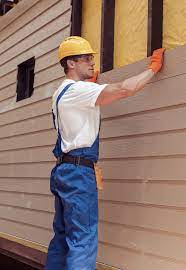 Best Vinyl Siding Installation  in Marengo, IA